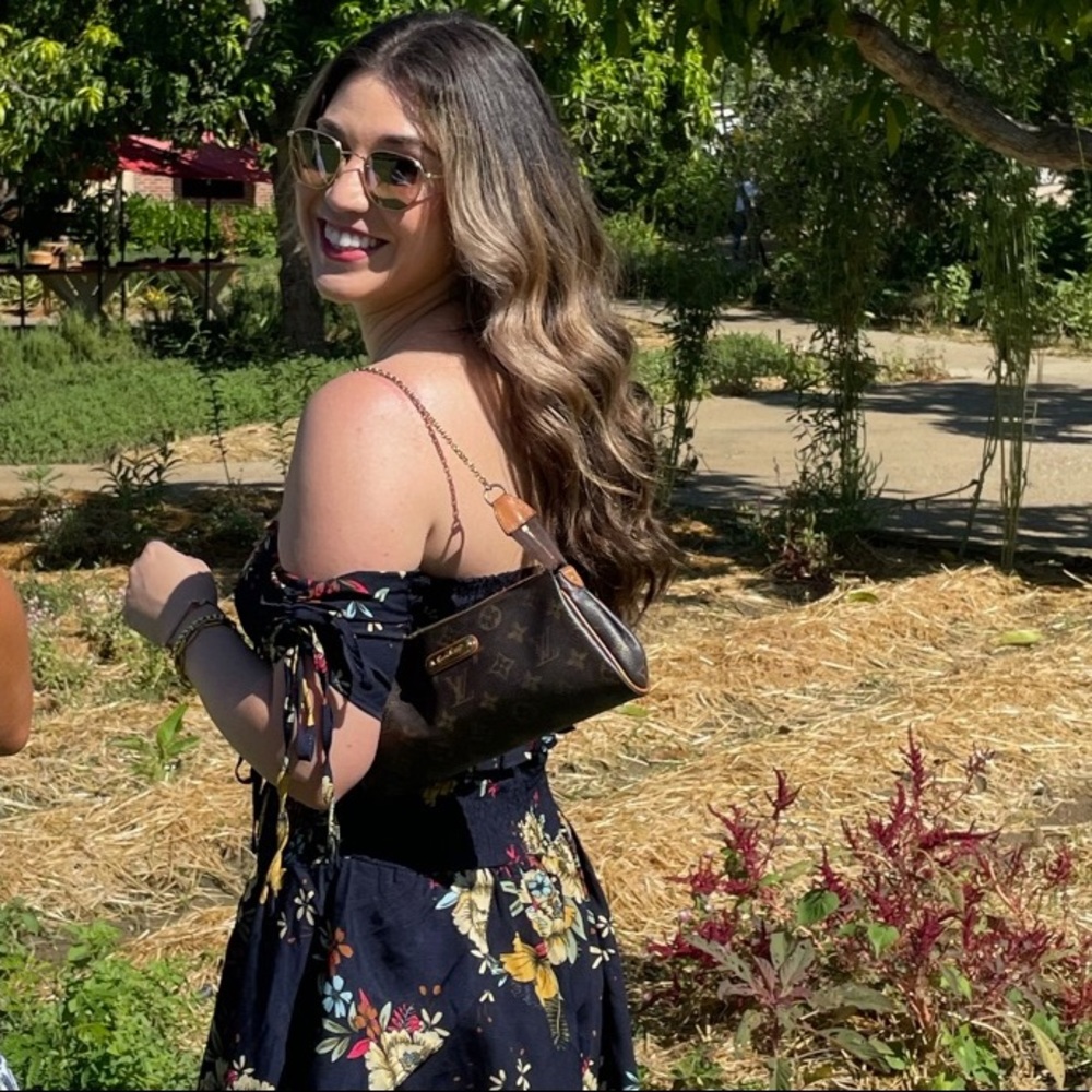 Meet your Posher, Nicole